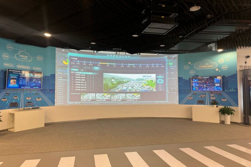 Hisense visits factories and R&D center in China