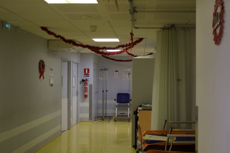 Between garlands and vital emergencies: the daily life of Millau caregivers during the holidays