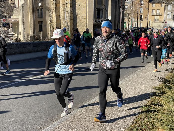 Col de Goudard, climb towards Chabrits, false flat of Casernes… 85 runners took on the Marvejols-Mende winter race and all its difficulties