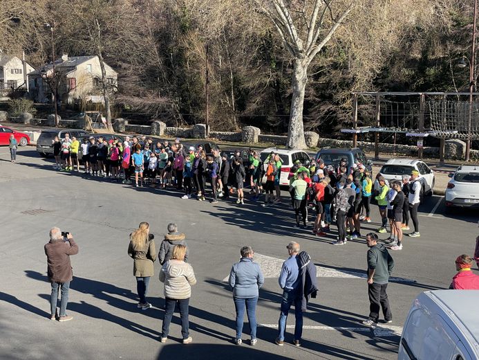 Col de Goudard, climb towards Chabrits, false flat of Casernes… 85 runners took on the Marvejols-Mende winter race and all its difficulties