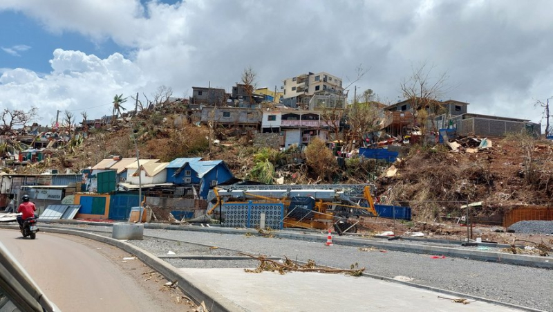 "Many people have lost everything": Cécile and Cyrille Cahouzard from Béziers, teachers in Mayotte, give their testimony after cyclone Chido