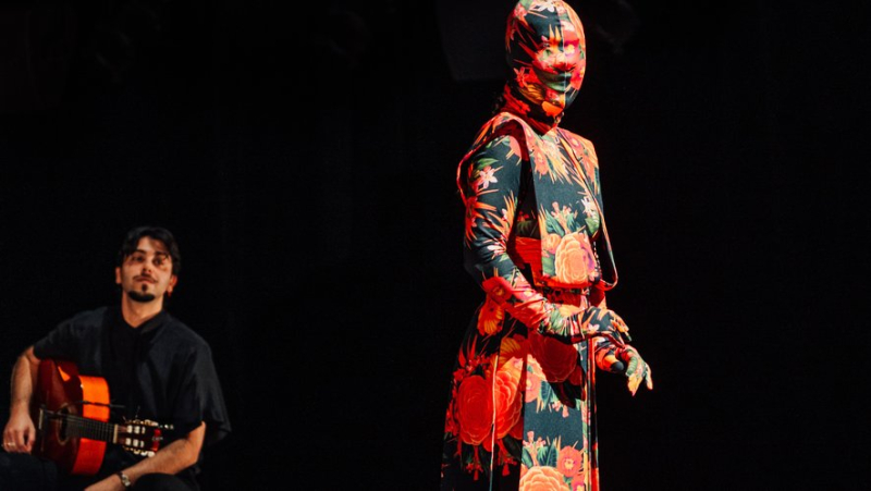 Rocío Molina au Festival Flamenco de Nîmes, autoportrait avec trois guitares