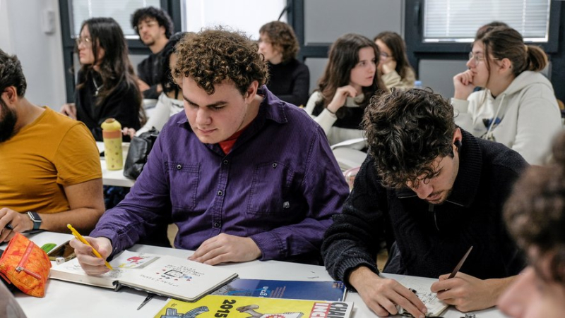 "Choquer doit servir une cause, pas seulement blesser les gens" : le dessin de presse en débat avec des étudiants en graphisme à Montpellier