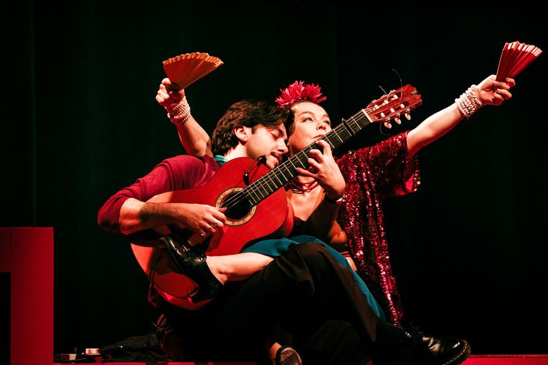 Rocío Molina at the Flamenco Festival of Nîmes, self-portrait with three guitars