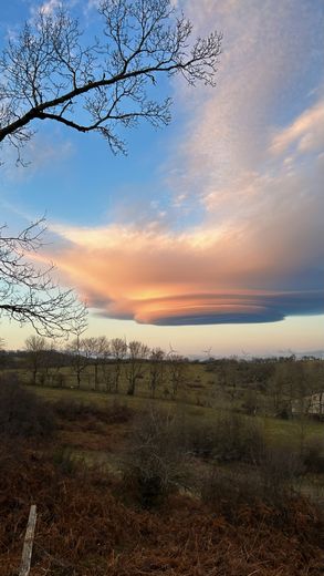 "Une manifestation extraterrestre" ? : un phénomène rare et époustouflant observé dans le ciel de l'Aveyron… on vous explique