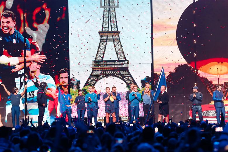 When Antoine Dupont joins the Lebruns on the Enfoirés stage in Montpellier a few hours after his Champions Cup match