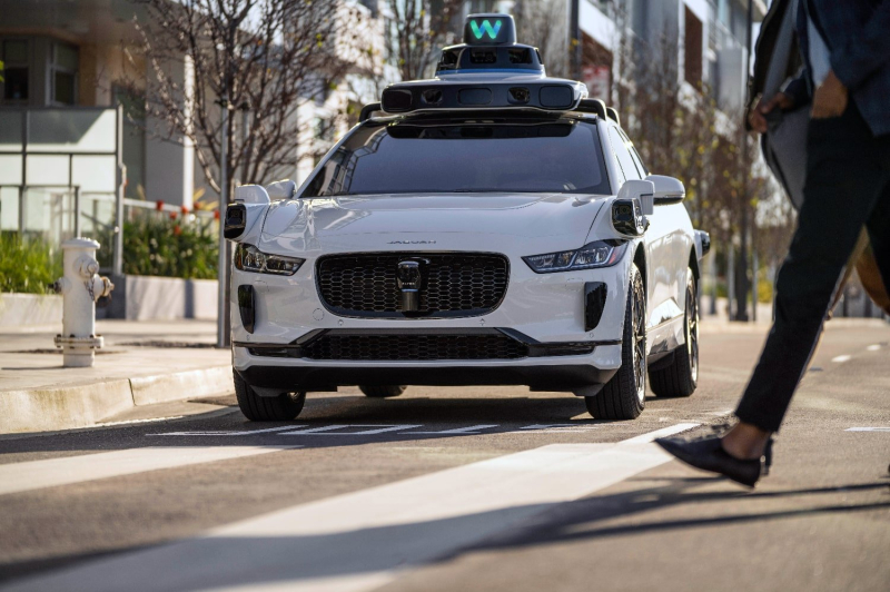 After Wiz failure, Google goes all out with its Waymo self-driving cars