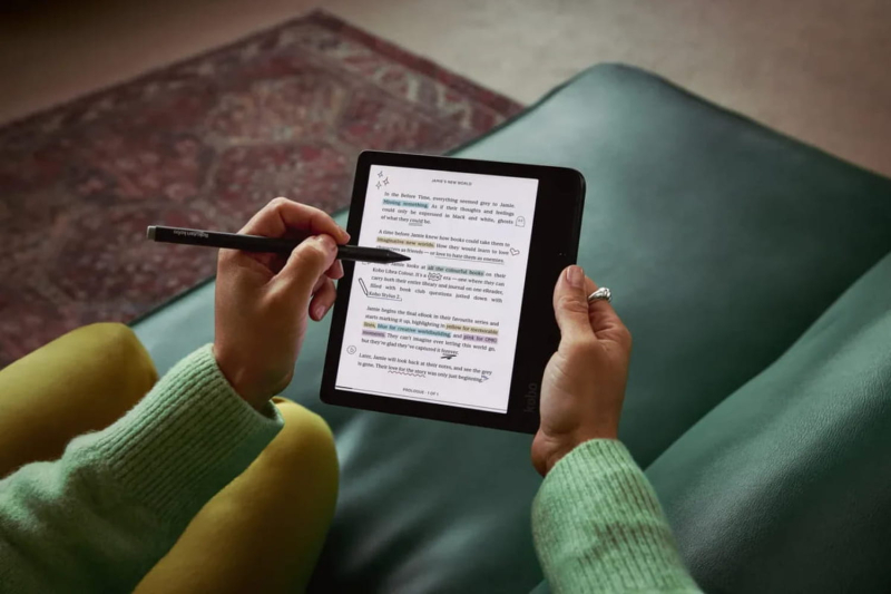 Kobo unveils its very first color e-readers