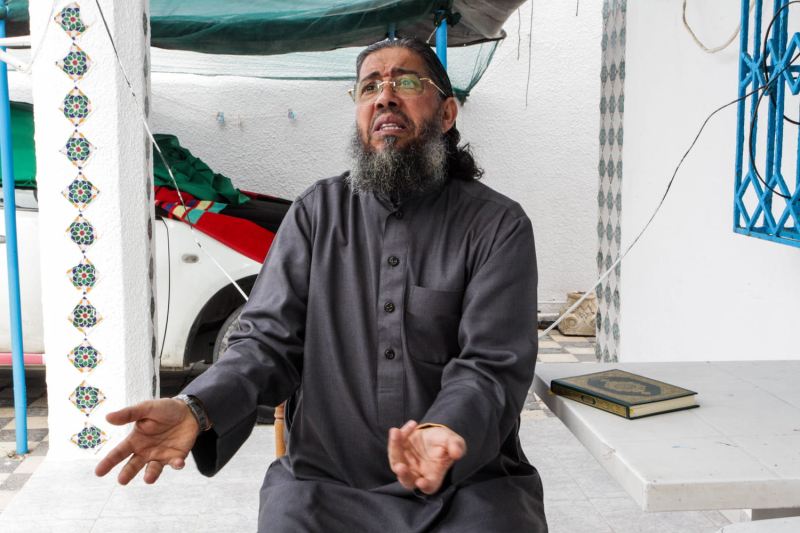 Will Mahjoub Mahjoubi, the expelled imam, be able to return to France ?